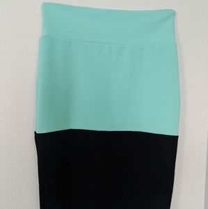 LuLaRoe Pencil Skirt Medium - The Cassie Skirt